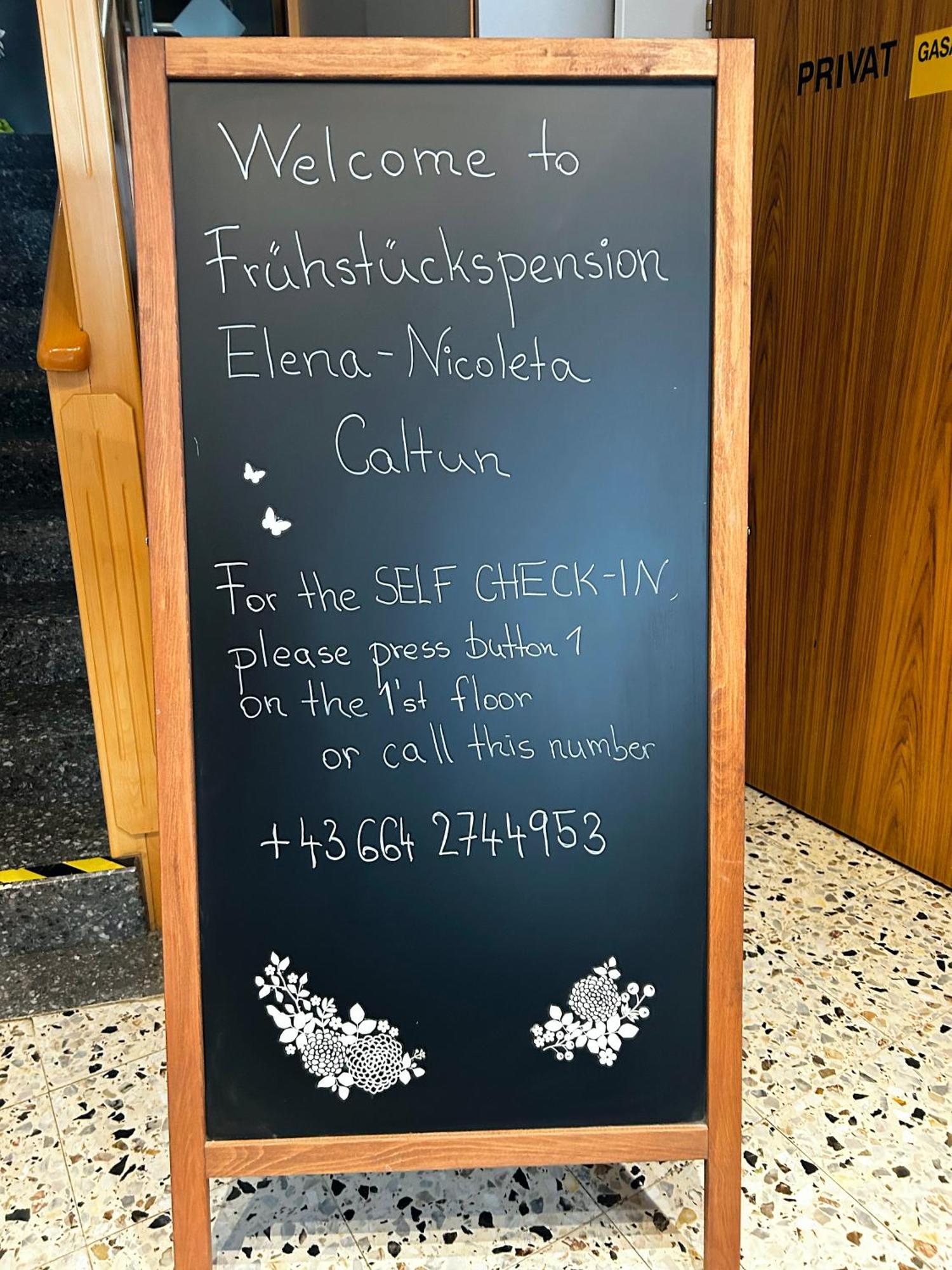 Fruehstueckspension Elena Nicoleta Caltun Fischamend Extérieur photo